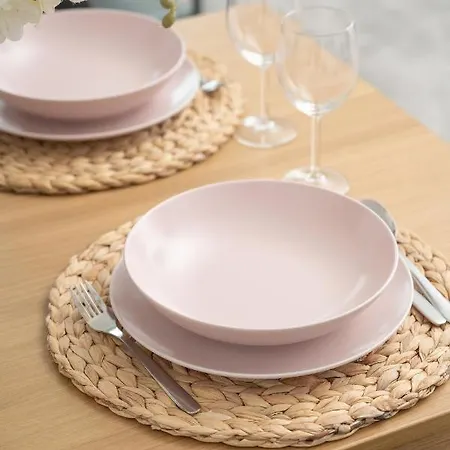 Pleasant Decor, Balcony & Parking Wroclaw By Renters Radwanice