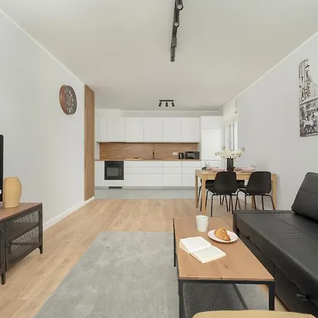 Apartamento Pleasant Decor, Balcony & Parking Wroclaw By Renters Radwanice