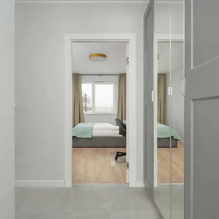 Apartment Pleasant Decor, Balcony & Parking Wroclaw By Renters *