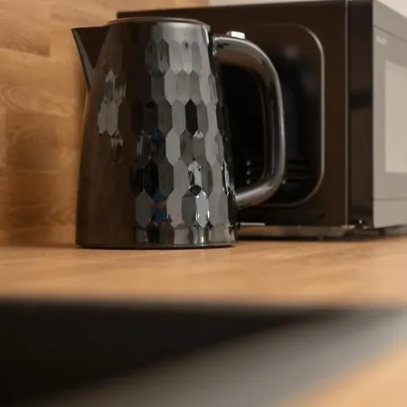 Pleasant Decor, Balcony & Parking Wroclaw By Renters Apartamento