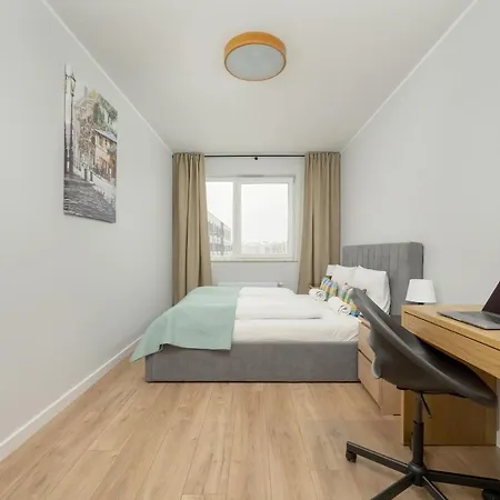 Pleasant Decor, Balcony & Parking Wroclaw By Renters Radwanice