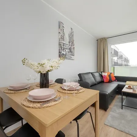 Pleasant Decor, Balcony & Parking Wroclaw By Renters Radwanice