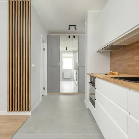 Pleasant Decor, Balcony & Parking Wroclaw By Renters * Radwanice