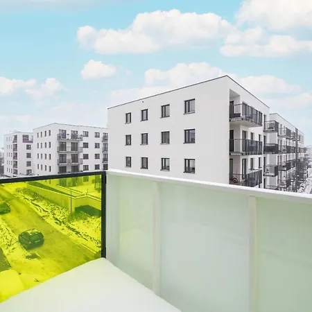 Pleasant Decor, Balcony & Parking Wroclaw By Renters Apartment Radwanice