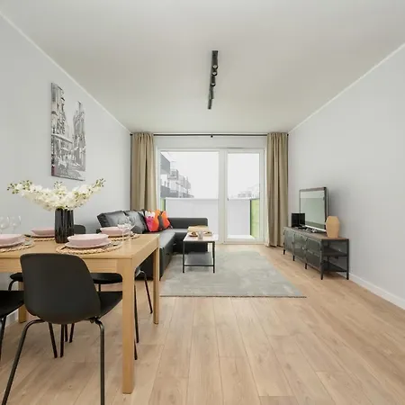 Pleasant Decor, Balcony & Parking Wroclaw By Renters *