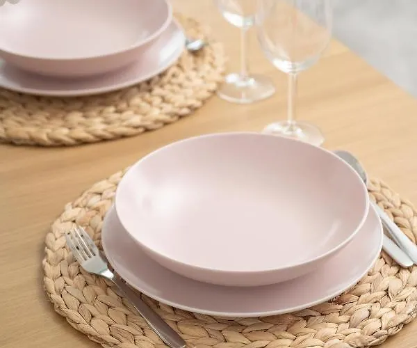 Pleasant Decor, Balcony & Parking Wroclaw By Renters Radwanice