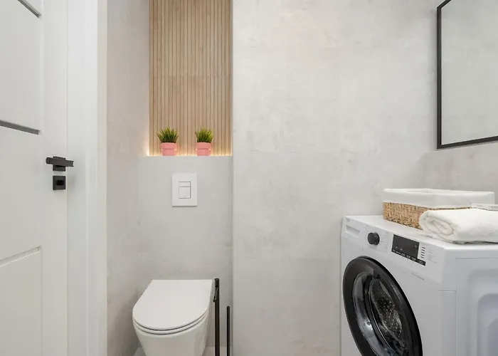 شقة Pleasant Decor, Balcony & Parking Wroclaw By Renters *