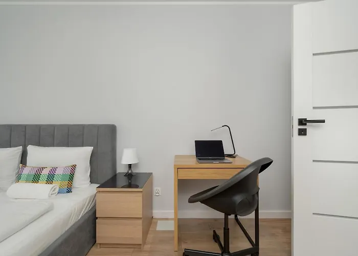 Pleasant Decor, Balcony & Parking Wroclaw By Renters